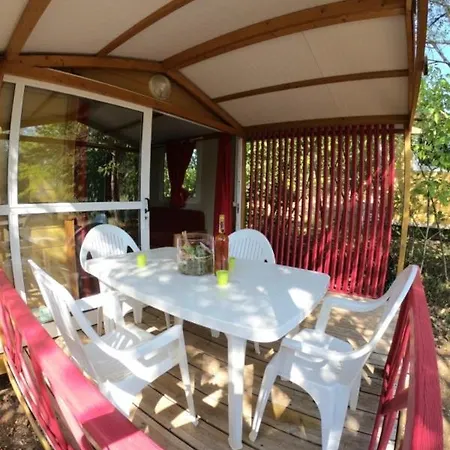 Camping Maeva Escapades Au P'Tit Bonheur Peyrillac-et-Millac Extérieur photo